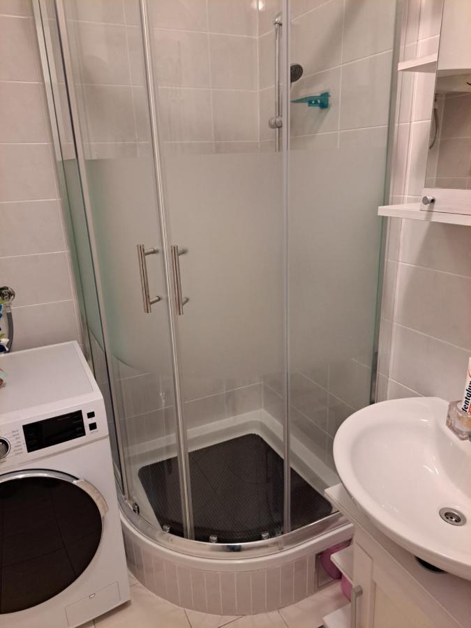 Mariposa, Apartment With Balcony, Private Parking In The Garage, Near The Biggest Shopping Center Mall Of Split Eksteriør bilde