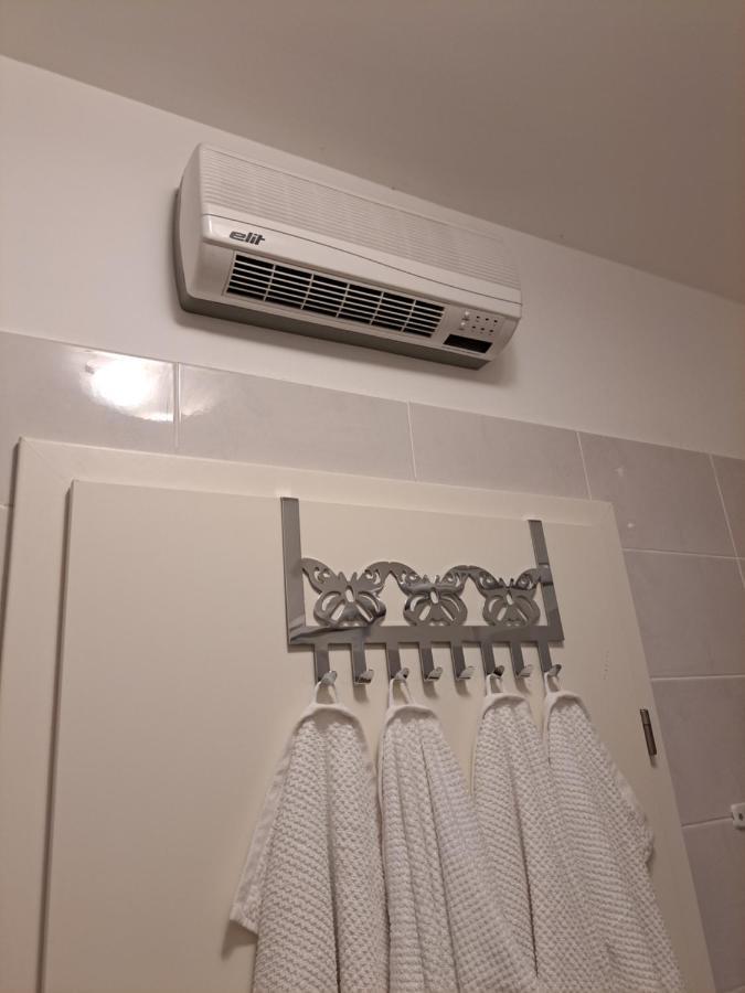 Mariposa, Apartment With Balcony, Private Parking In The Garage, Near The Biggest Shopping Center Mall Of Split Eksteriør bilde